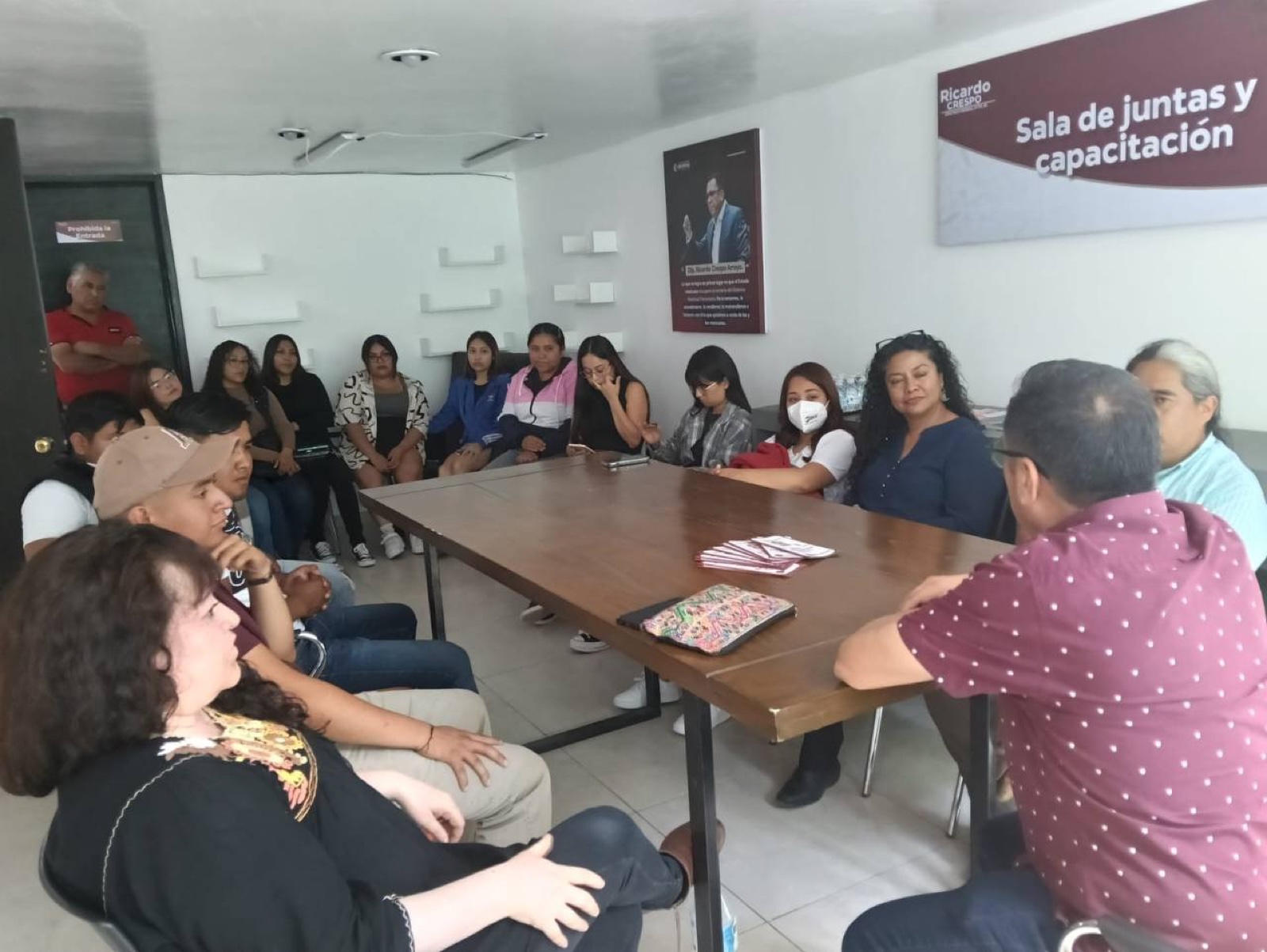 Casa de Atención Ciudadana — sala de juntas y capacitación
